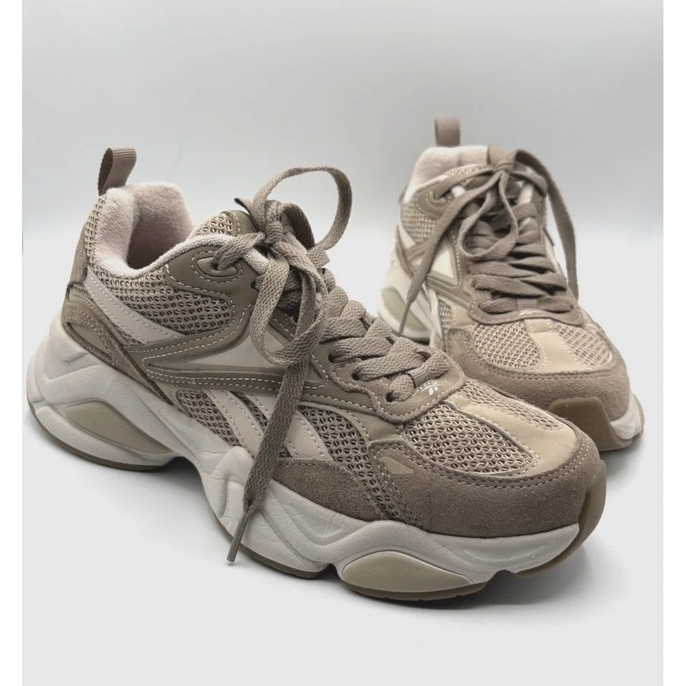 REEBOK Royal Charge Sneakers Women's Size 8.5 Beige Y2K Chunky Shoe AR30246W